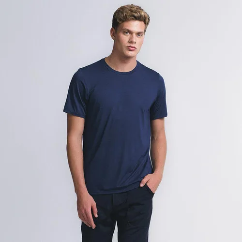 Camiseta Tech Básica Insider Gola U