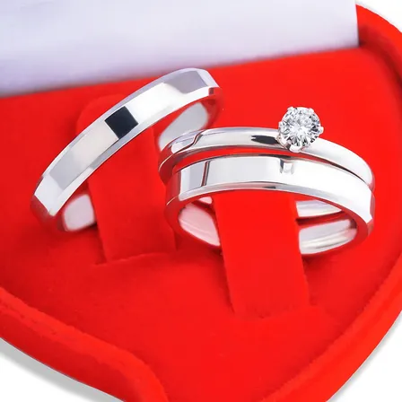 Par Aliança Namoro Prata 4mm Compromisso Anatômica + Anel