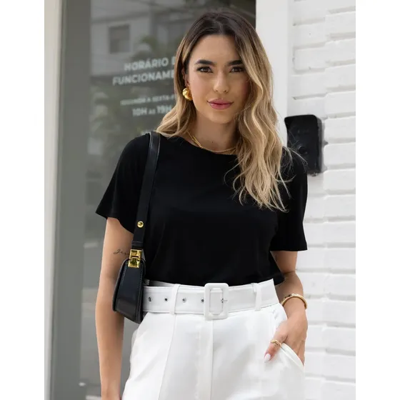 Blusa Feminina Malha De Viscose Gola Canoa Soltinha