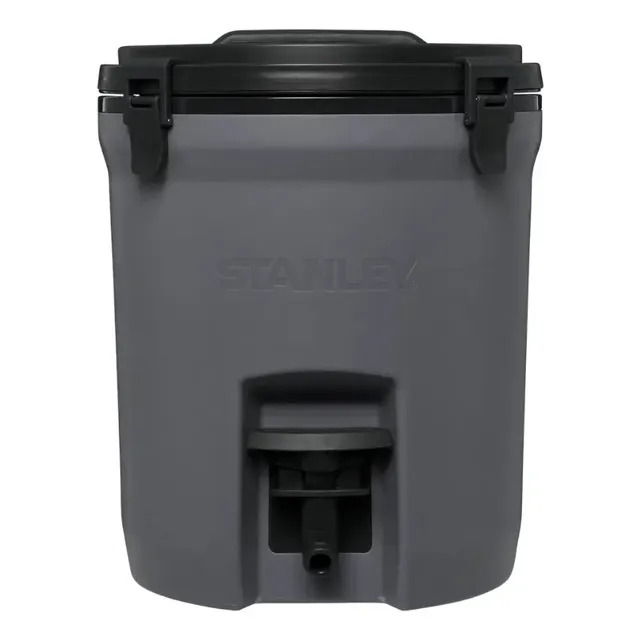 Garrafa Térmica Jug Adventure Isolamento Térmico De Espuma 7.5l Charcoal Stanley