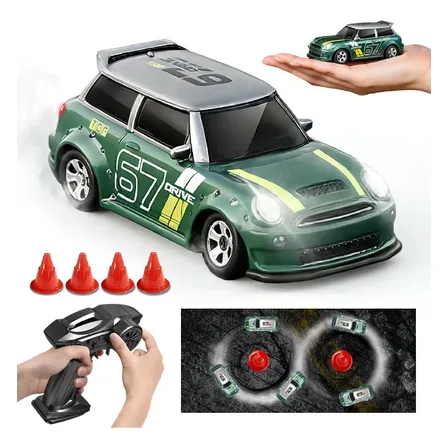 1:64 Mini Carrinho Com Controle Remoto 4x4 Drift Profissional Desktop Pequeno Carro Rc Recarregavel Com Luz Led Rc 2.4g Carroceria De Metal Brinquedo Para Menino Presente De Aniversário Jcmo