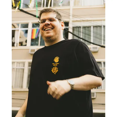Camisa Preta Traje Cazétv