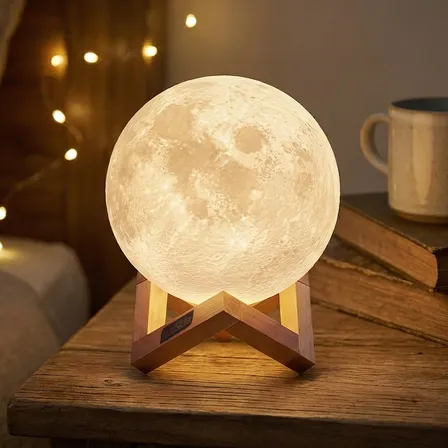 Luminária Led Lua Cheia 3d Abajur De Mesa Decoração Luz Noturna 12cm Luz Amarela Branco Quente Ideal Para Quarto Estúdio Sala Luxside Madeira 127/220v