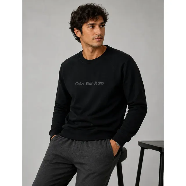 Moletom Calvin Klein Crewneck Light Front Logo Preto