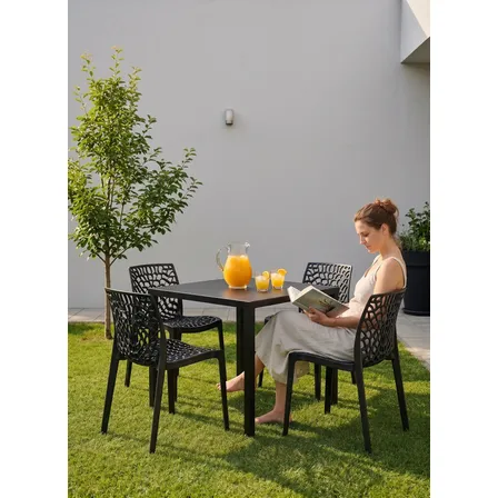 Kit Mesa Quadrada De 80x80 Com 4 Cadeiras Gruvyer Área Lazer