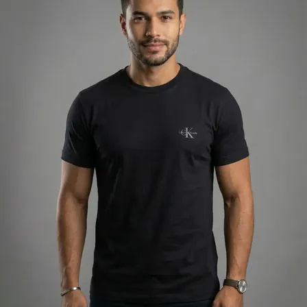 Camiseta Calvin Klein Jeans New Mono Logo Ck Issue Preta