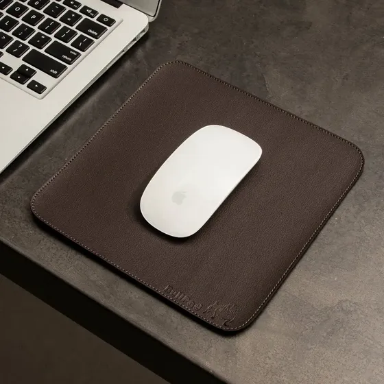 Mousepad Bullpad 20x20cm Cores Com Fundo Emborrachado Cor Café Desenho impresso Courino
