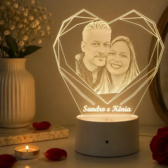 Luminária Led 3d Personalizada Casal Namorados 26cm