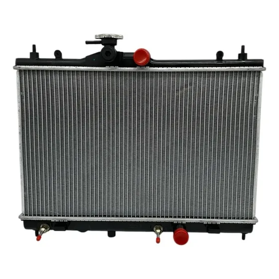 Radiador Livina 1.6 1.8 2012 2013 2014 2015 2016 Automatica