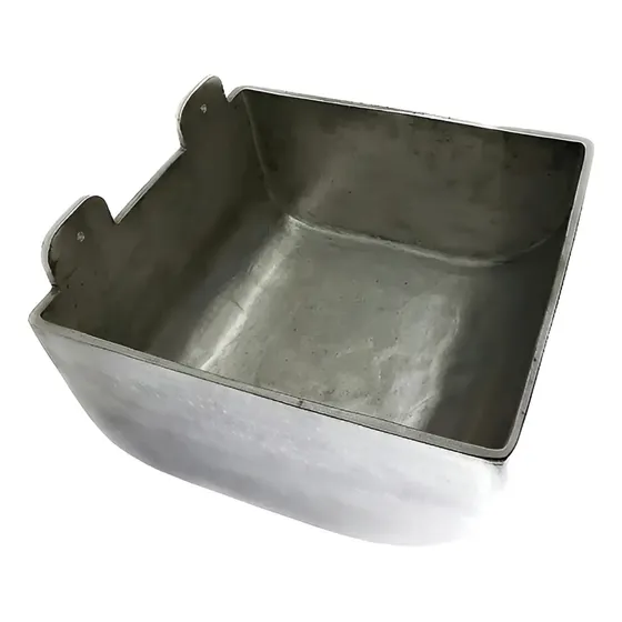 Saleiro / Cocho / Bebedouro / Comedouro Aluminio Fundido 10l