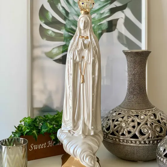 Nossa Senhora De Fátima 45cm Coroa Folheada Dourado Perola
