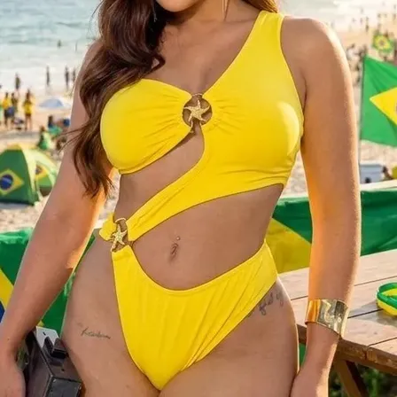 Maiô Com Recortes E Detalhes Dourados - Moda Praia Elegante