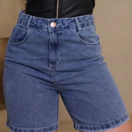 Bermuda Jeans Feminina Lavagem Escura Despojada Mescla
