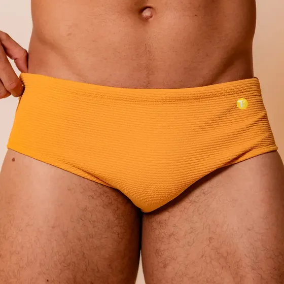 Sunga Cavada Slim Amarelo Quente Canelado