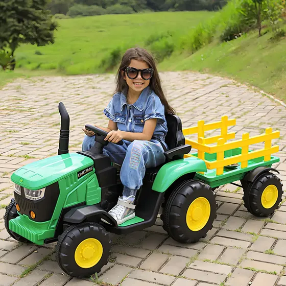 Mini Trator Elétrico Infantil + Carretinha + Controle Remoto Cor Verde Voltagem Do Carregador 110v/220v