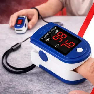 Oxímetro de Dedo P100 Portátil Com LED Azul Para Saturação de Oxigênio SpO2 e Batimentos BPM de Adultos