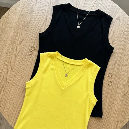 Kit 2 Regatas Canelada Feminina Estilosa Básica Elegante Amarela E Preta M Liso