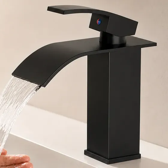Heemli Torneira Cascata Bica Baixa Quadrada Banheiro Prata