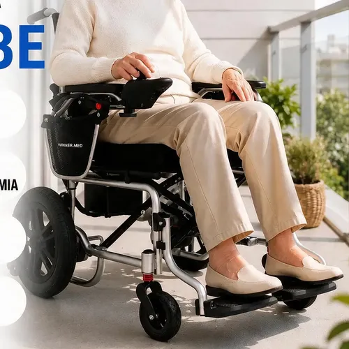 Cadeira De Rodas Motorizada Dobrável Leve Compacta 120kg