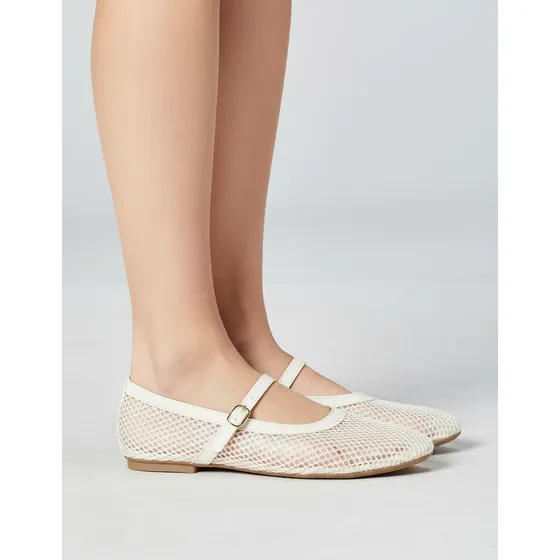 Sapatilha Boneca Em Tela Com Tira De Fivela 5400 Off White