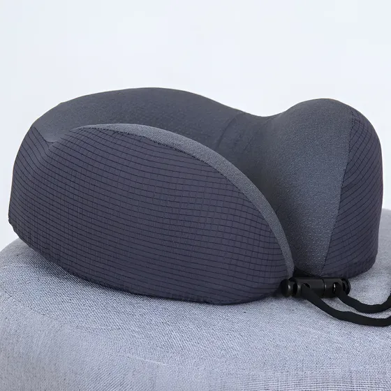 Travesseiro de Viagem - Off Night Cinza - I wanna sleep - Suporte Ergonômico Memory Foam, Compacto, Portátil e Versátil. Ideal para Viagens de Avião, Carro e Ônibus