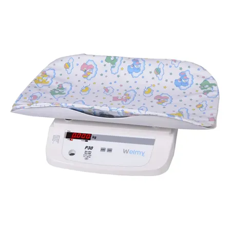 Balança corporal digital pediátrica Welmy Baby 30kg com capa almofada branca, até 30 kg
