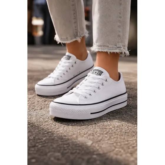 Tênis Chuck Taylor Lift Cano Curto All Star Couro Sintético