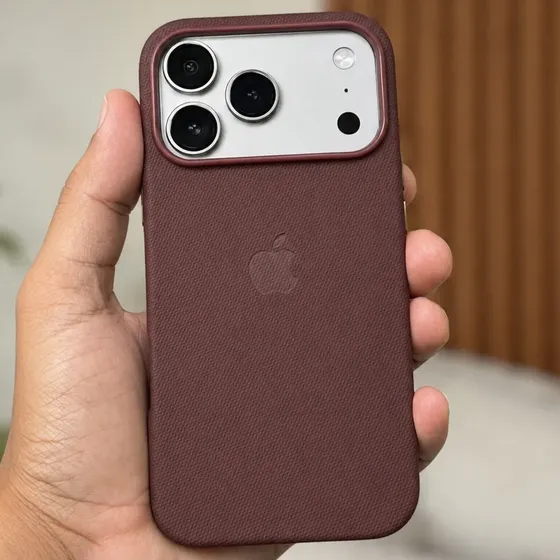 Capa P/iphone 17 Pro Max Magsafe Tecido Texturizado Premium
