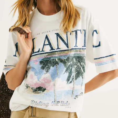 Camiseta Feminina Oversized Com Estampa Hering Adulto Branco P
